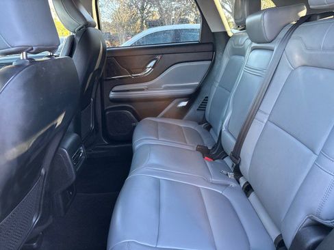 Used 2022 Lincoln Corsair FWD image 11