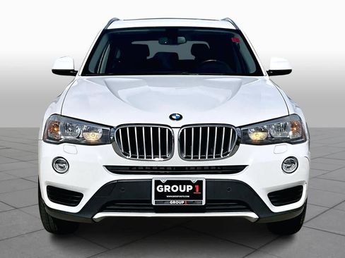 Used 2017 BMW X3 sDrive28i image 3