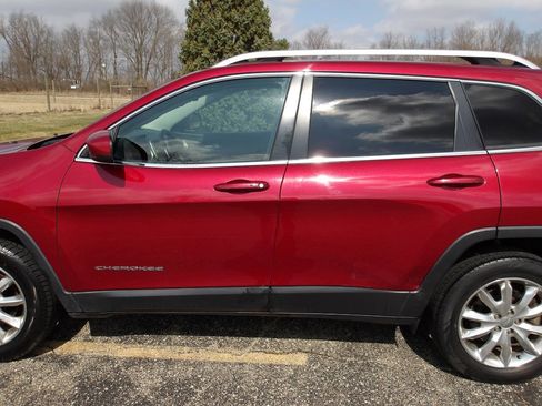 Used 2016 Jeep Cherokee Limited image 33