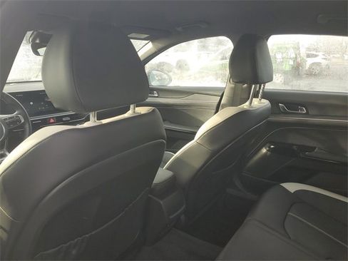Certified 2025 Kia K5 GT-Line image 9