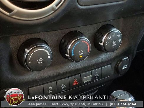 Used 2017 Jeep Wrangler Rubicon w/ Dual Top Group image 25