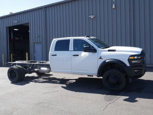 New 2026 RAM 4500 Tradesman AWD/4WD image 6