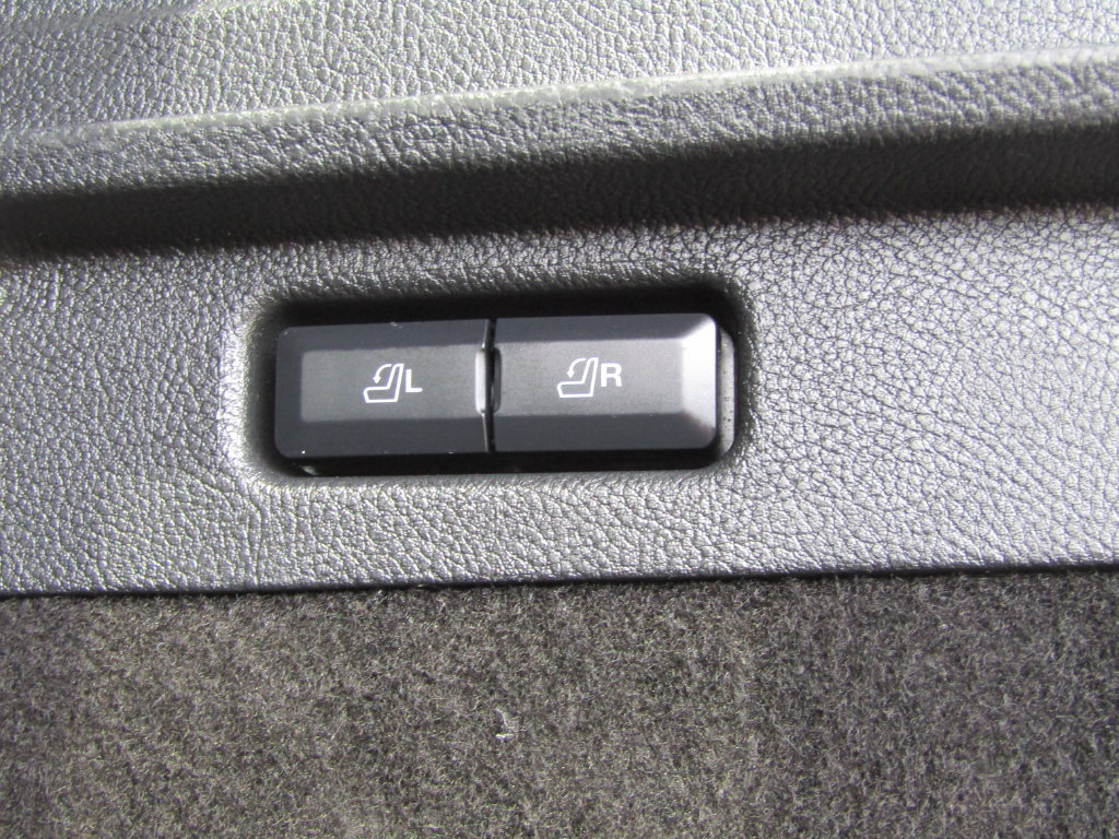 Used 2022 Lincoln Corsair AWD w/ Equipment Group 101A image 26