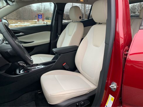 Used 2021 Buick Encore GX Select w/ Experience Buick Package image 12