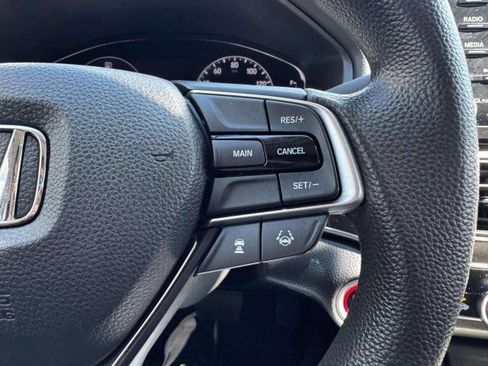 Used 2019 Honda Accord LX image 25