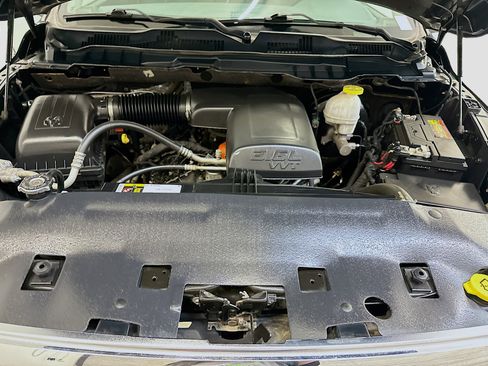 Used 2019 RAM 1500 Tradesman w/ Chrome Plus Package RWD image 33