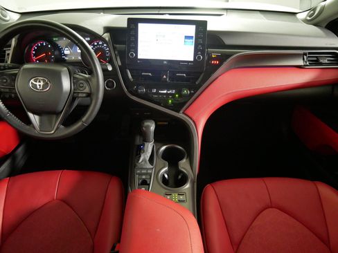 Used 2022 Toyota Camry XSE w/ Navigation Package AWD/4WD image 10