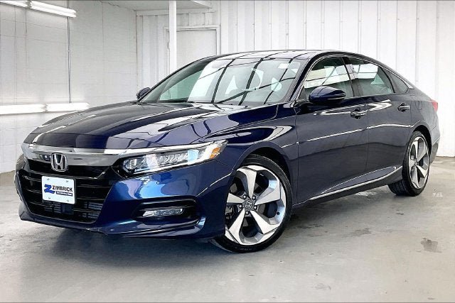 Used 2020 Honda Accord Touring image 2