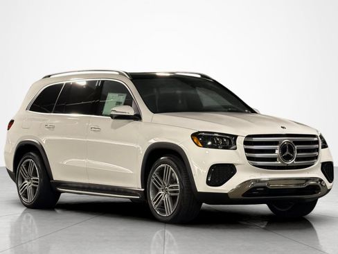 New 2026 Mercedes-Benz GLS 450 4MATIC image 7