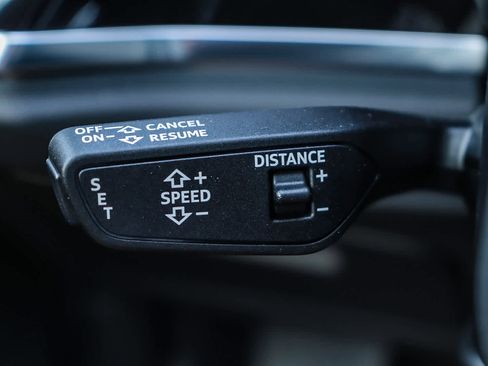 New 2025 Audi Q3 2.0T Premium image 32