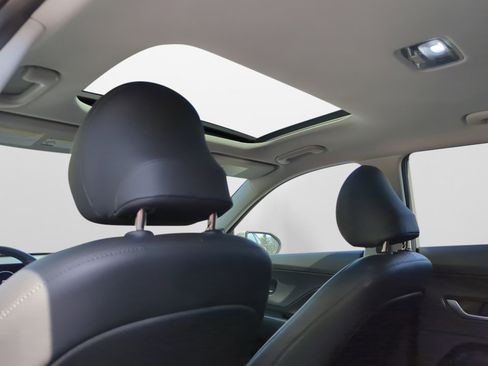 Certified 2025 Hyundai Kona Limited image 4