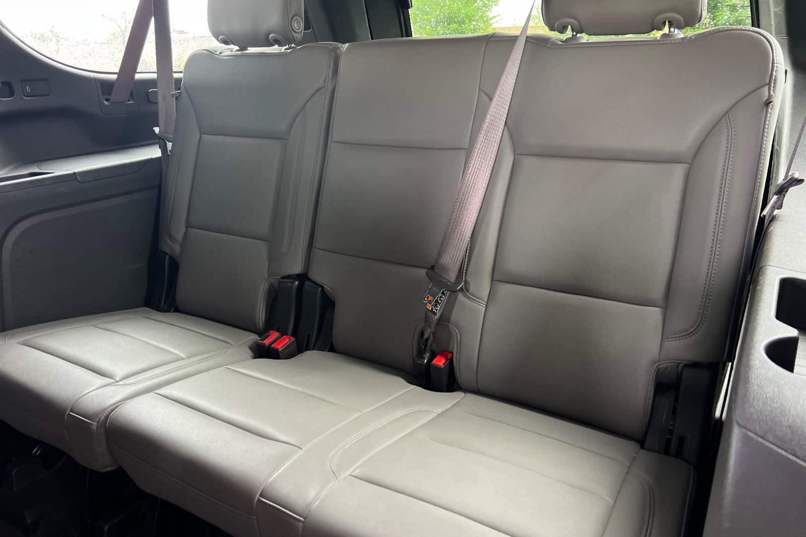 Used 2025 Chevrolet Suburban LT AWD/4WD image 24