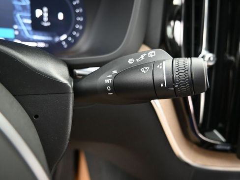 New 2026 Volvo XC60 B5 Core image 18