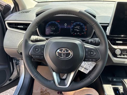 Certified 2026 Toyota Corolla Cross XLE w/ Convenience Package AWD/4WD image 21