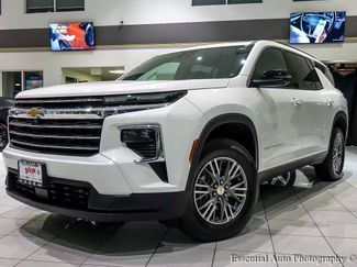 New 2026 Chevrolet Traverse LT w/ Driver Confidence Package video 2