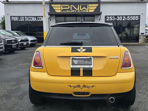 Used 2009 MINI Cooper Hardtop FWD image 8