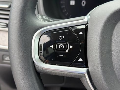Used 2023 Volvo XC90 B6 Ultimate w/ Protection Package Premier AWD/4WD image 25
