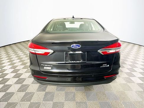 Used 2019 Ford Fusion SE image 9