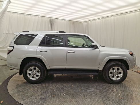 Used 2019 Toyota 4Runner SR5 image 25
