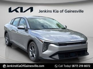 New 2026 Kia K4 FWD video 1