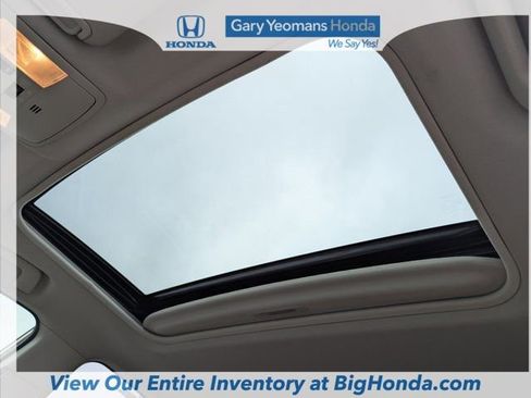 Used 2018 Toyota RAV4 Limited w/ Advanced Technology Package image 24