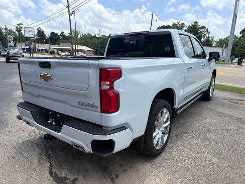 New 2026 Chevrolet Silverado 1500 High Country AWD/4WD image 6