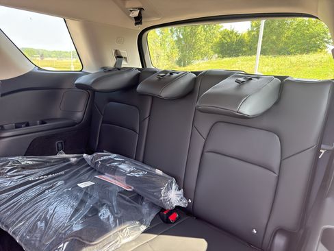 New 2026 Nissan Pathfinder SL AWD/4WD image 34