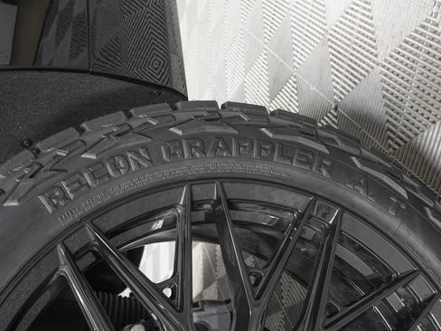 Used 2026 Cadillac Escalade Sport w/ Touring Package image 38