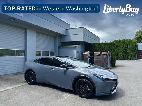 Used 2024 Toyota Prius XLE AWD/4WD image 10
