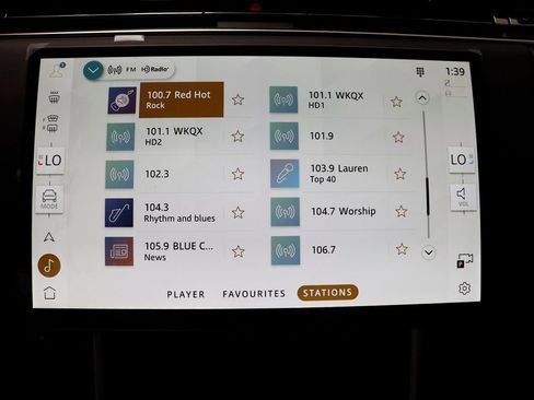 New 2025 Land Rover Range Rover Long Wheelbase SE image 10