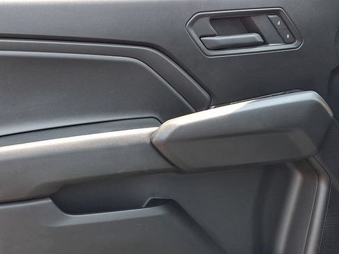 Used 2025 Chevrolet Colorado W/T RWD image 21
