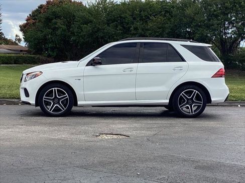 Used 2017 Mercedes-Benz GLE 43 AMG AMG GLE 43 w/ Premium 2 Package image 4