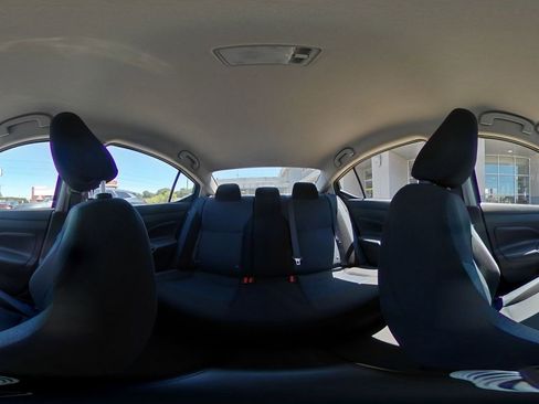 Used 2025 Nissan Versa SV FWD image 41