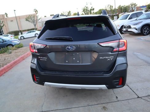 Used 2020 Subaru Outback Limited XT image 9