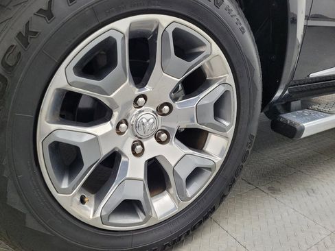 Used 2017 RAM 1500 Limited image 31