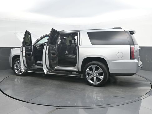 Used 2018 GMC Yukon XL Denali w/ Denali Ultimate Package AWD/4WD image 47