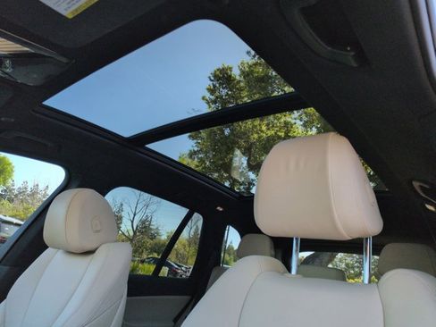 Used 2021 BMW X5 xDrive40i w/ Premium Package 2 image 16