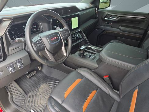 Used 2024 GMC Sierra 1500 AT4 w/ AT4 Premium Package image 4