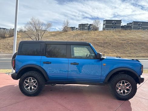 Certified 2025 Ford Bronco Badlands AWD/4WD image 9