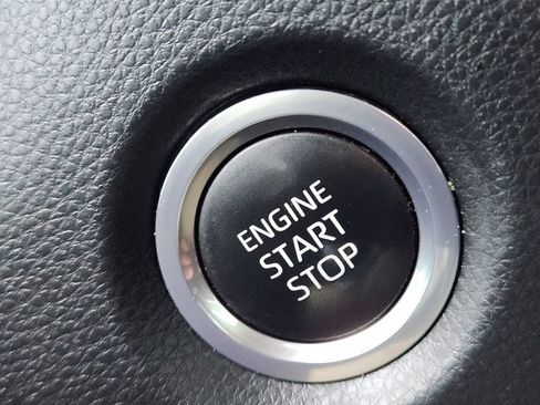 Used 2023 Toyota Corolla SE image 20