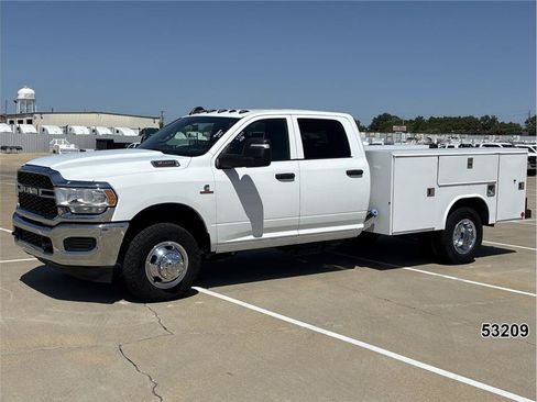 Used 2024 RAM 3500 Tradesman w/ Chrome Appearance Group AWD/4WD image 1