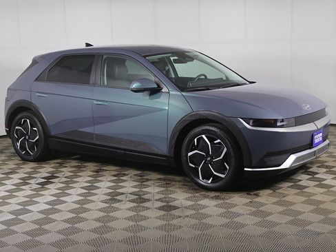 Used 2022 Hyundai Ioniq 5 SEL image 2