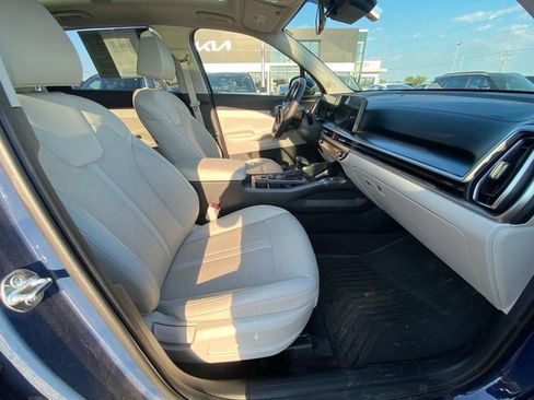 Certified 2026 Kia Sorento S w/ S Panoramic Sunroof Package FWD image 27