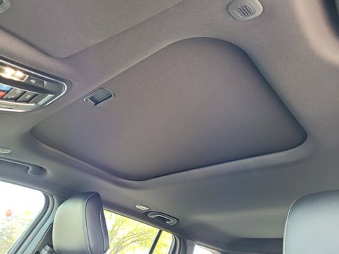 New 2025 Jeep Grand Cherokee Altitude image 17