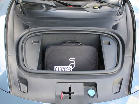 Certified 2025 Porsche Taycan Turbo GT image 28