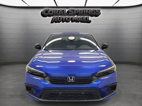 Used 2023 Honda Civic Sport image 2