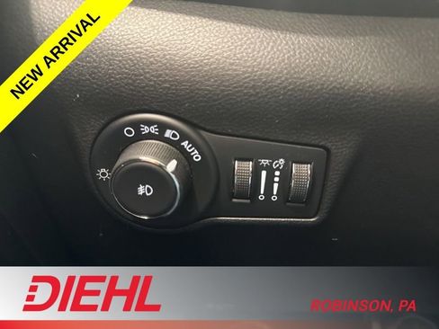 Used 2022 Jeep Compass Trailhawk w/ Trailhawk Convenience Group image 21