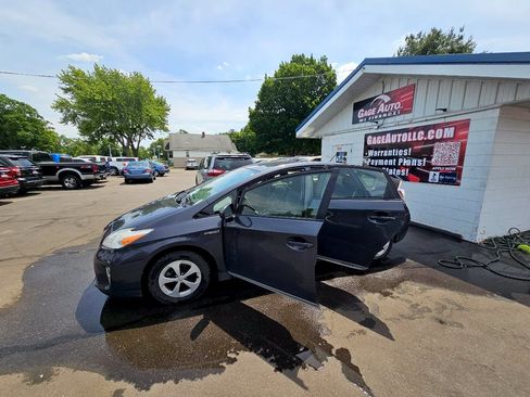 Used 2012 Toyota Prius Four FWD image 24