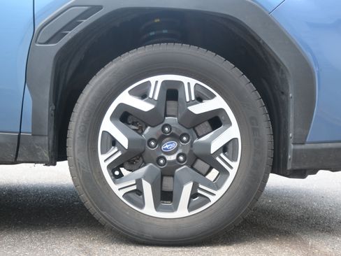 Certified 2025 Subaru Forester AWD/4WD image 13