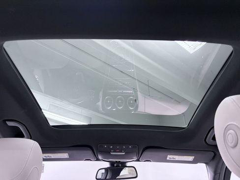 Used 2018 Mercedes-Benz C 300 4MATIC Sedan image 12